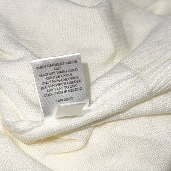 New NEW YORK & COMPANY Women’s Plus Size V-Neck Sweater Lightweight Size 4X - Picture 7 of 8